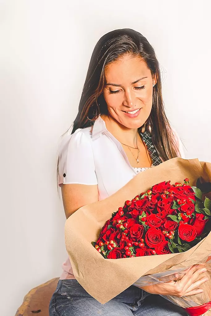 Claudia Peña, diseñadora floral y fundadora de Samatia Arte Floral